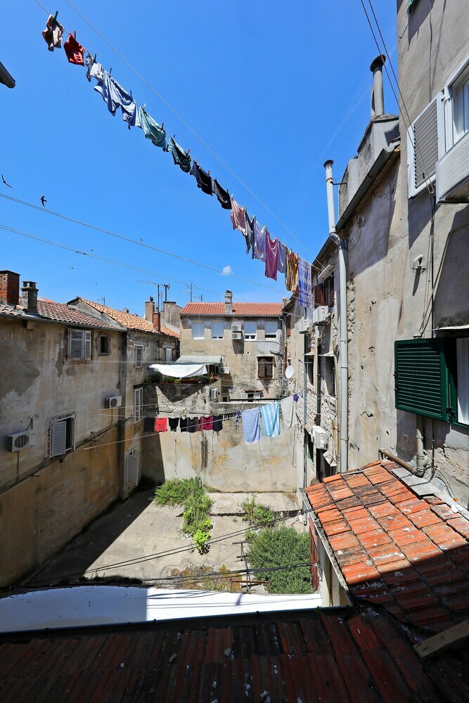 Hotel Pyrotima Apartments