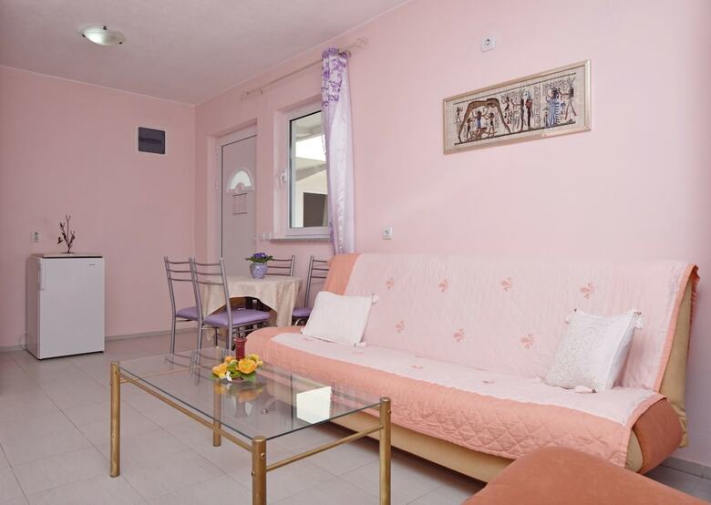 Apartments And Rooms Villa Mia