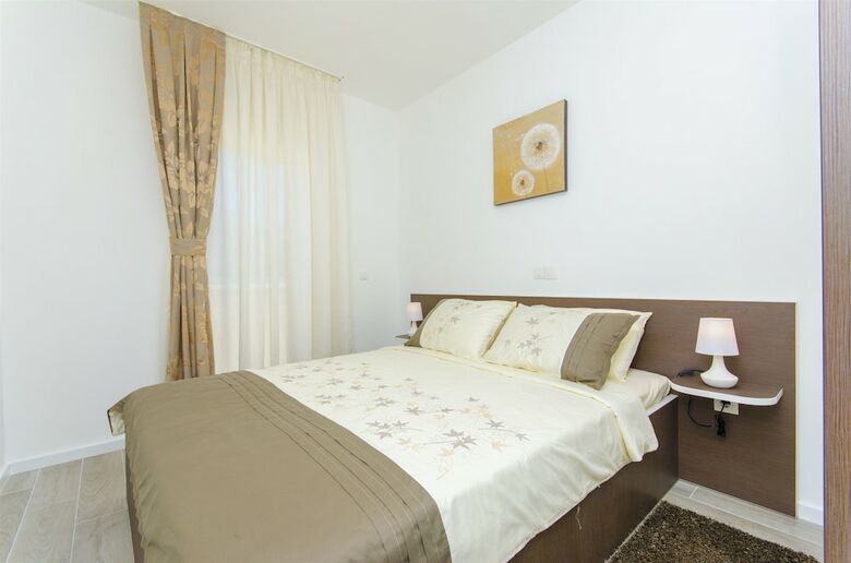 House Villa V