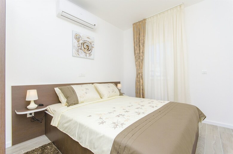House Villa V