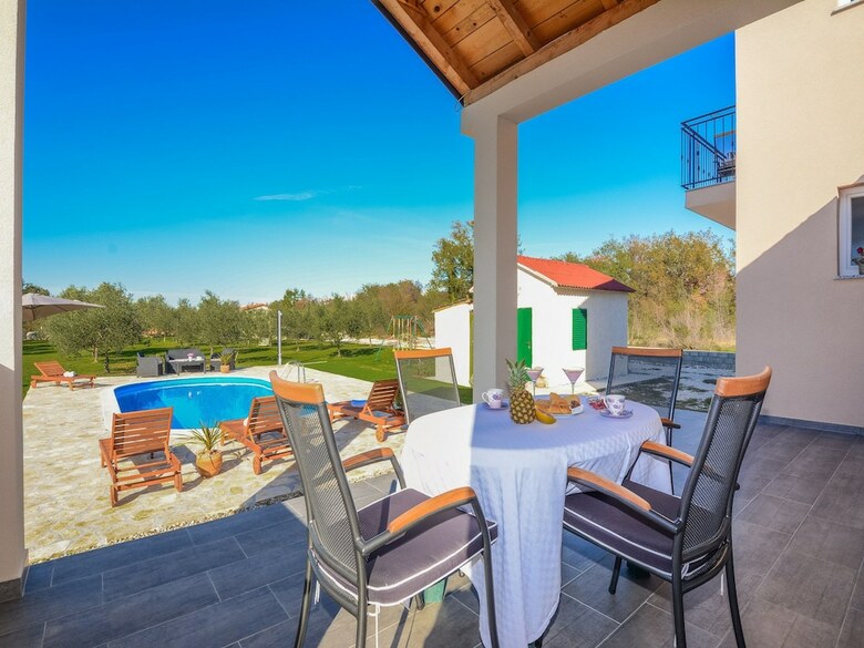 Villa Josipa-with Pool And Beautiful Garden