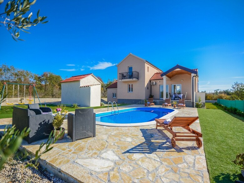 Villa Josipa-with Pool And Beautiful Garden