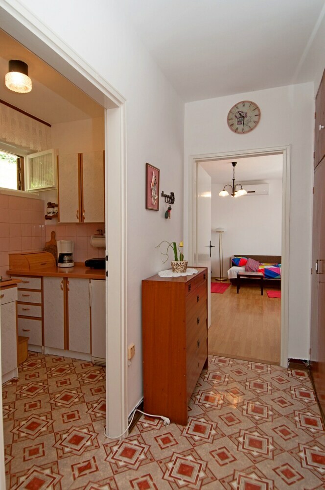 House Mirella