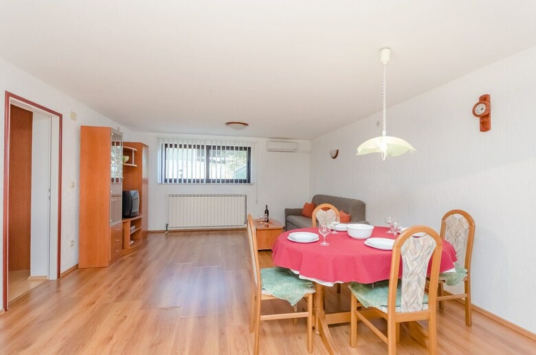 Apartamentos Diana