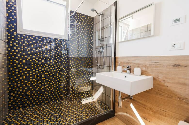 B&B Alusea