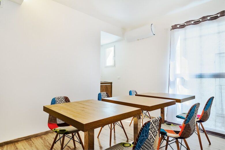 B&B Alusea