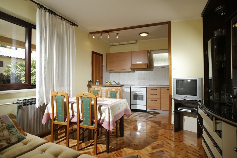 Apartamentos Guesthouse Ana