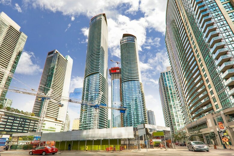 Skytrees Condos At Union Station