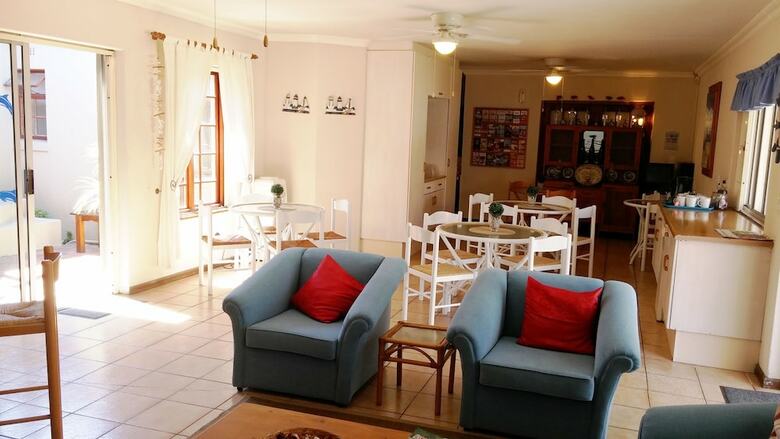 Bed & Breakfast Blouberg Dolphin Inn