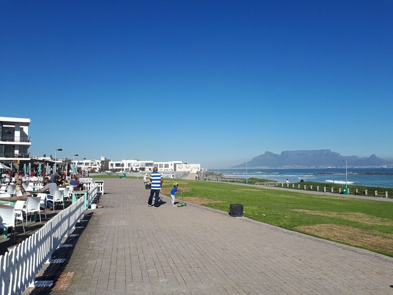 Bed & Breakfast Blouberg Dolphin Inn