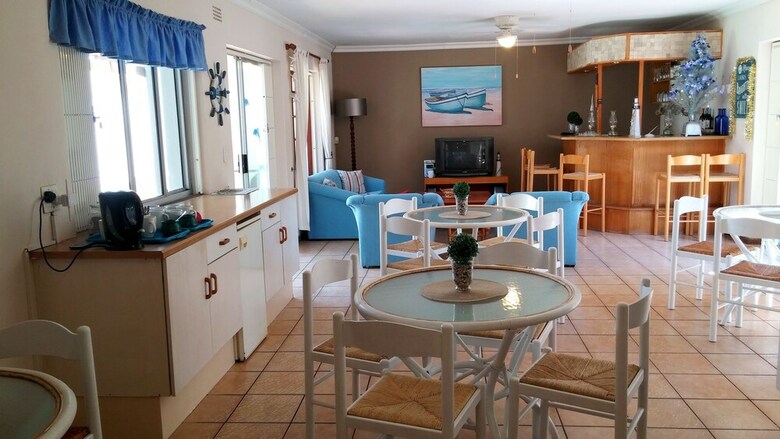 Bed & Breakfast Blouberg Dolphin Inn