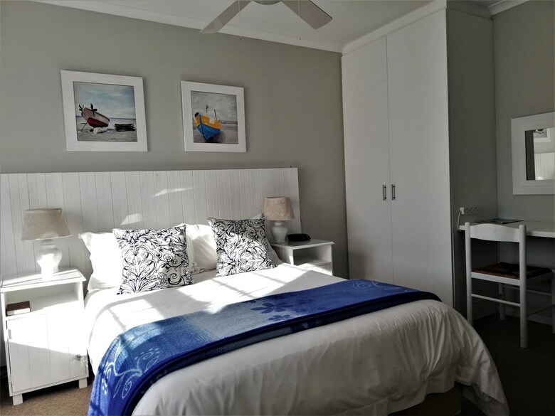 Bed & Breakfast Blouberg Dolphin Inn