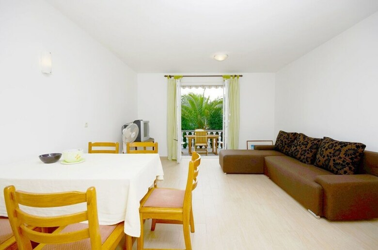 Apartments Radojka