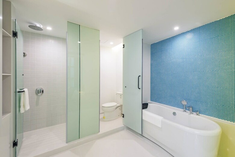 Rezen Sunbow Hotel