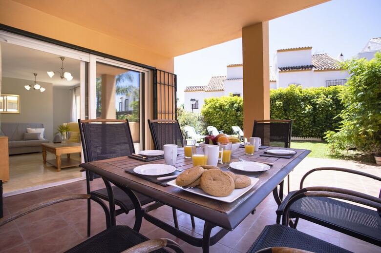 Apartamentos Oleholidays Fant�stico Playa Alicate 50m Playa