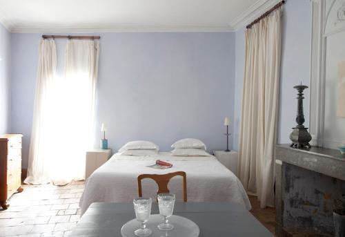 Hostal Les Sardines Aux Yeux Bleus