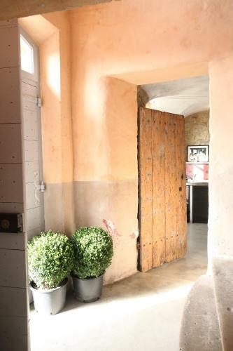Hostal Les Sardines Aux Yeux Bleus