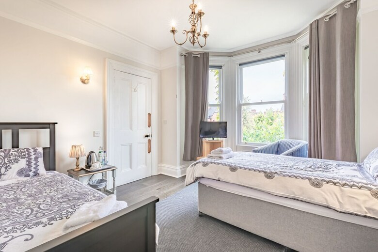 Hotel Maryville Guesthouse