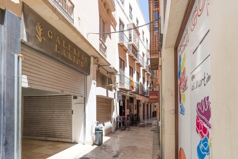 Apartamentos Living4malaga Salinas 3