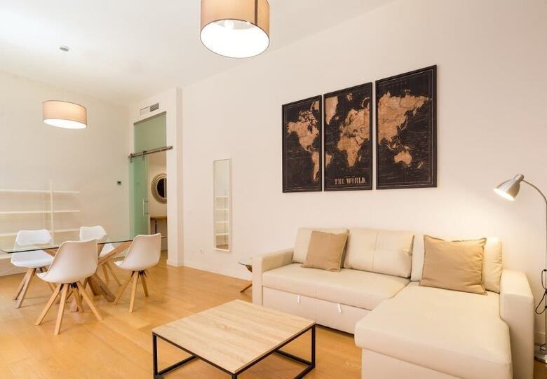 Apartamentos Living4malaga Salinas 3