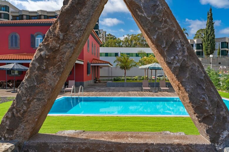 Villa Century House
