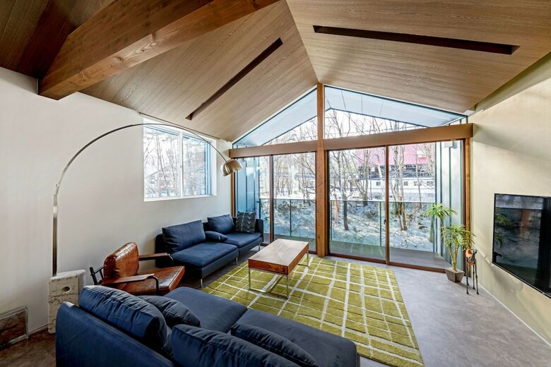 Grey Wolf Chalet