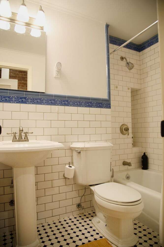 Hamilton Suites