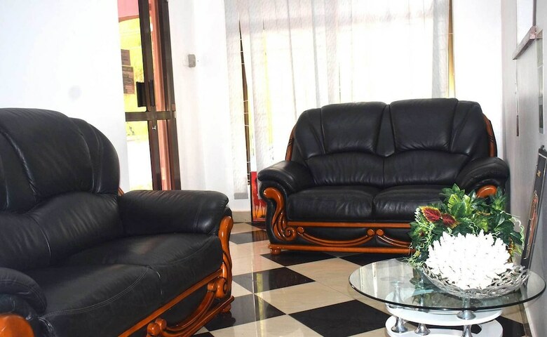 Hotel Mzunguu Safari Lodge