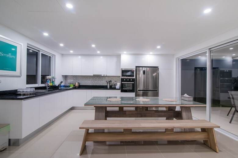 Luxury Modern 4 Bedroom Pool Villa - Fh206