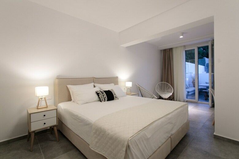Villa Cedar Forest Alyko Naxos