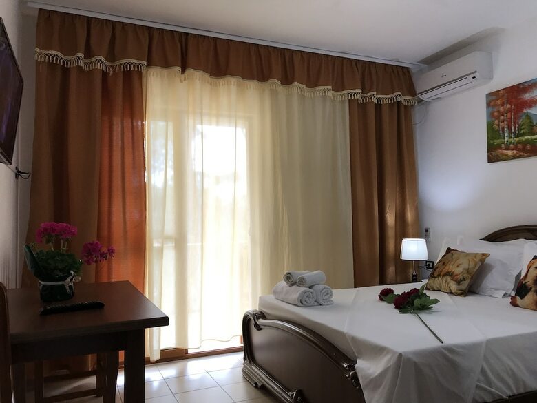 Hotel Mali I Robit