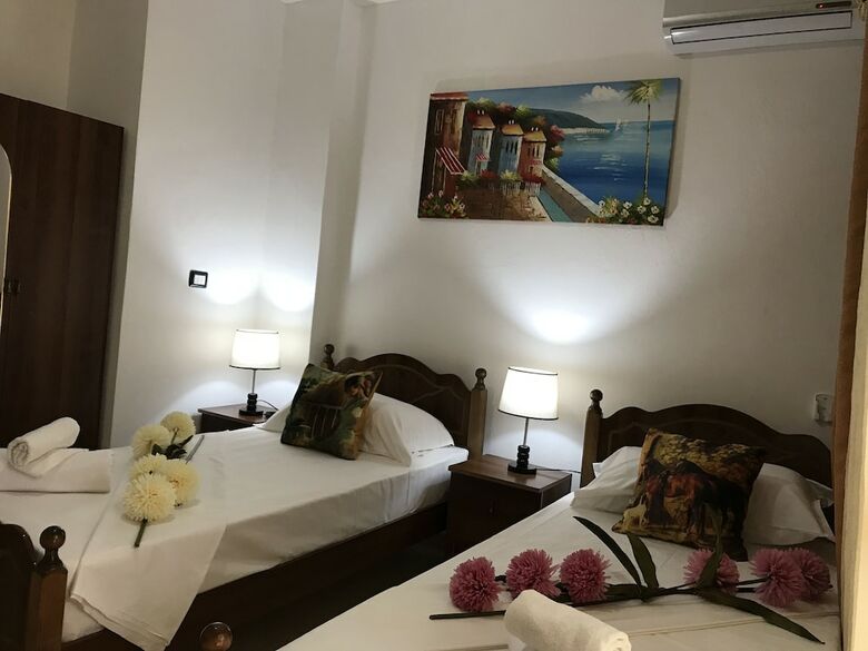 Hotel Mali I Robit