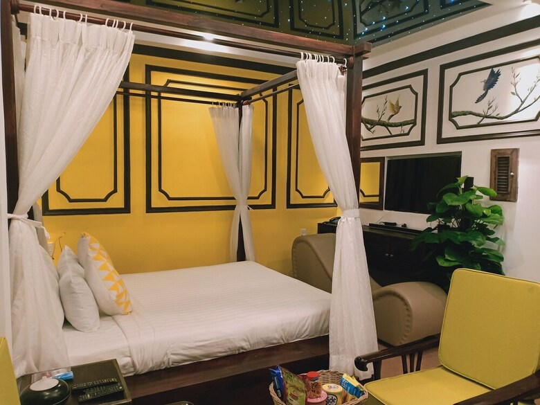 7s Hotel Koi Boutique