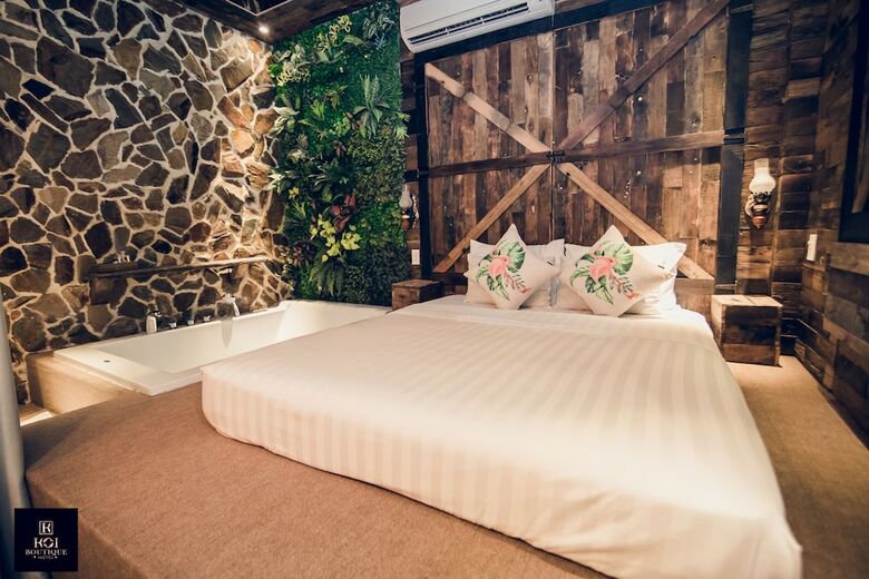 7s Hotel Koi Boutique