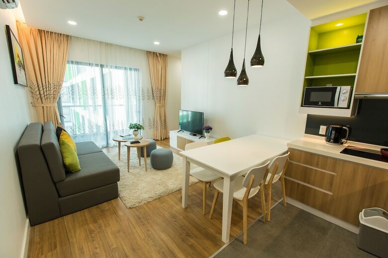 Republic Apartments Saigon Airport