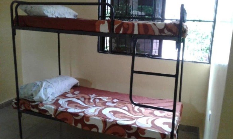 Hostal Jj&je Family House