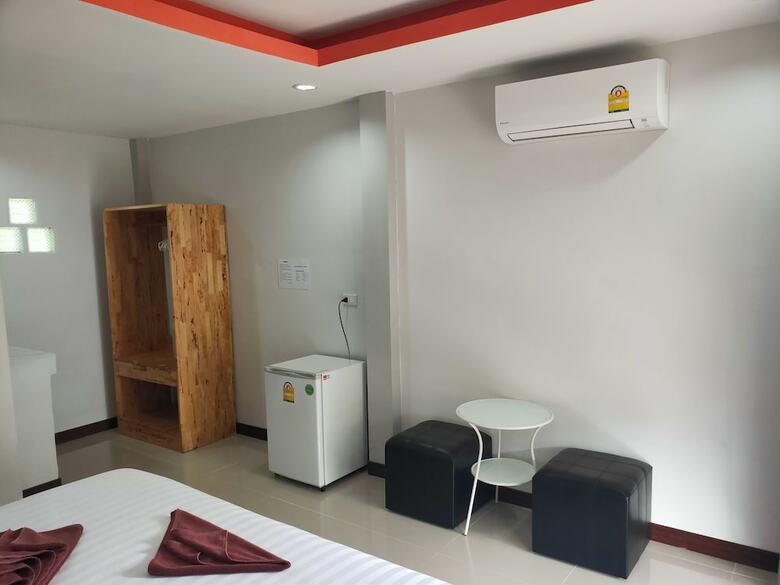 Hotel Cheeva Beach Resort