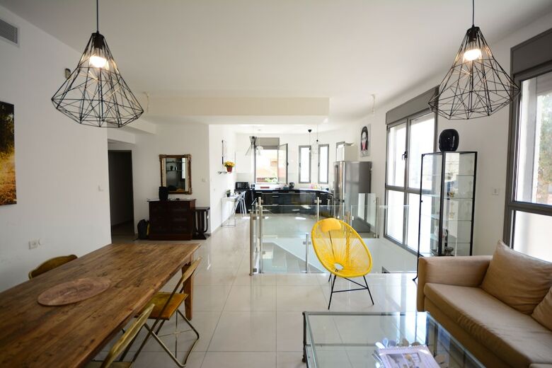 Apartamento Superior & Spacious Duplex In The Kerem