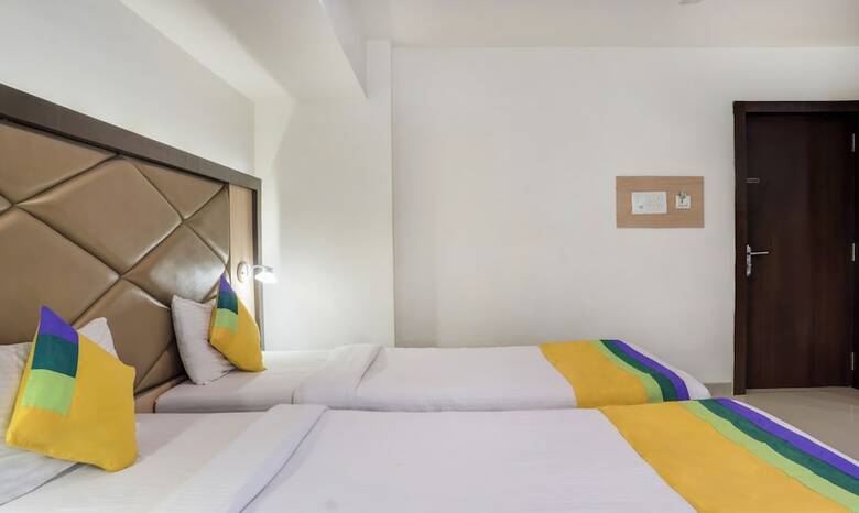 Hotel Treebo Trip Everest Lodging