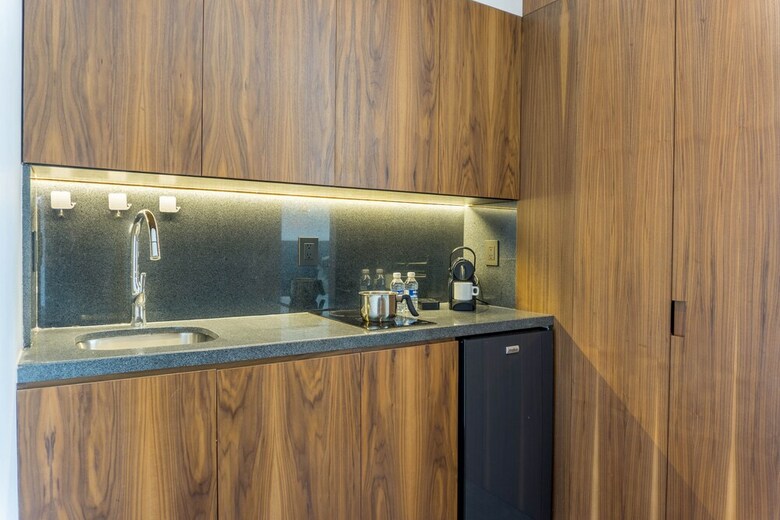 Aparthotel Suites Bq