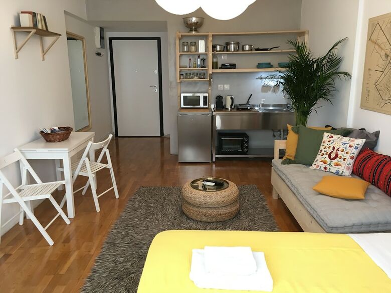Bed & Breakfast 10 Petraki