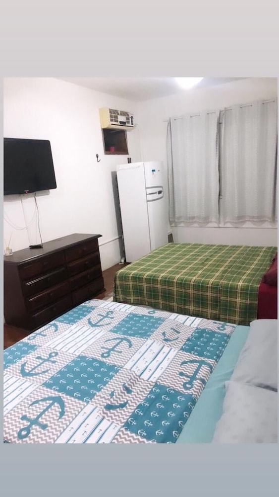 Hostal Hostel Malai Beach House