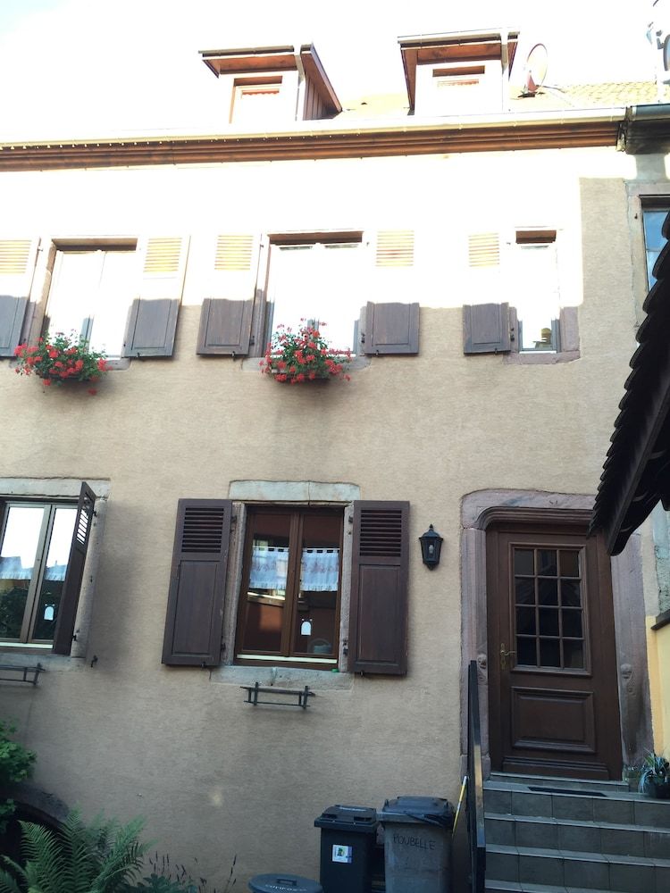 Apartamentos S'harzala Jaune