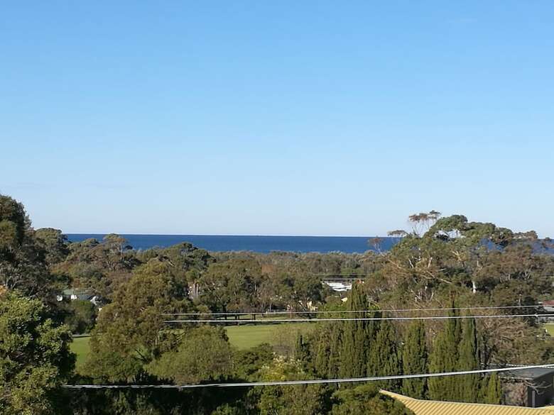 Castle At Lakes Entrance