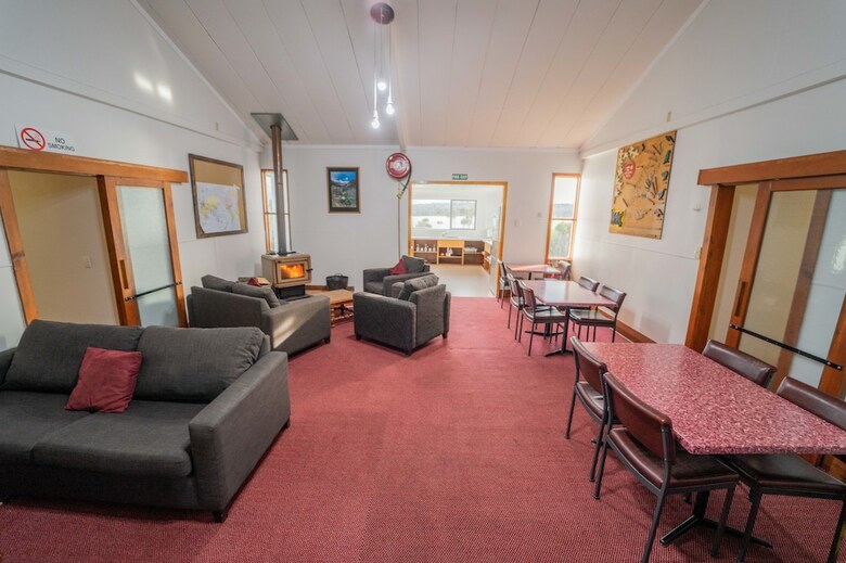 Hostal Lone Moose Backpackers