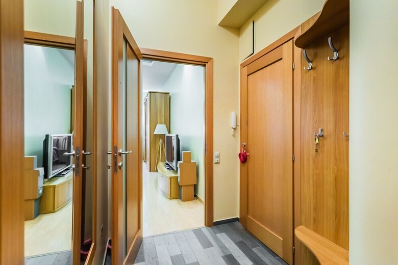 Apartment On B Gnezdnikovskiy 10
