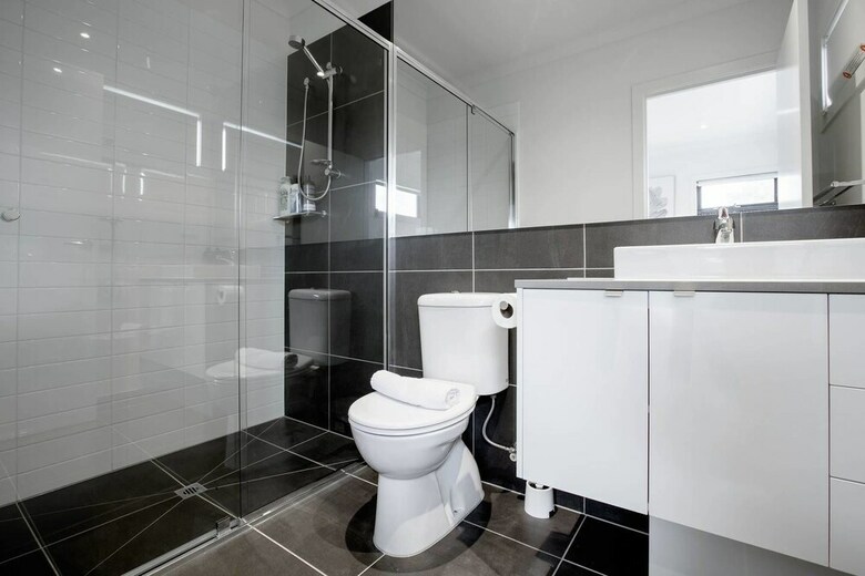 92 Brand New Doncaster Local House