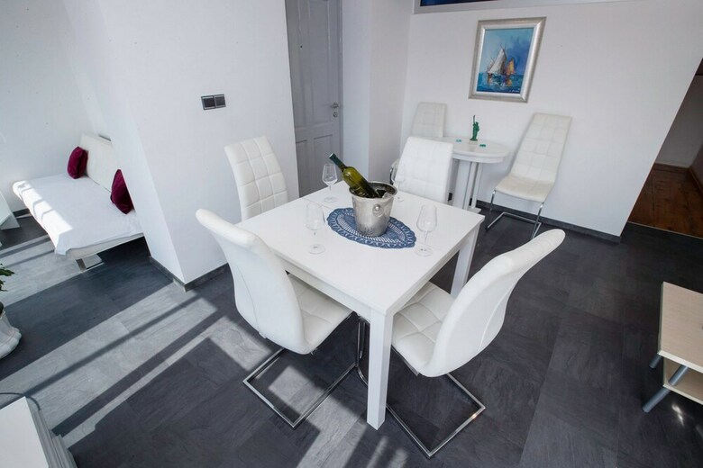 Apartment Four Tower