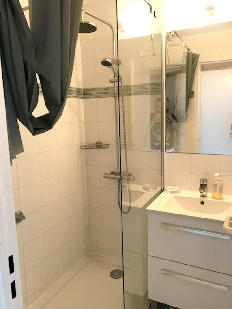 Apartamento Studio In Saint-rapha�l, With Pool Access And Enclosed Garden