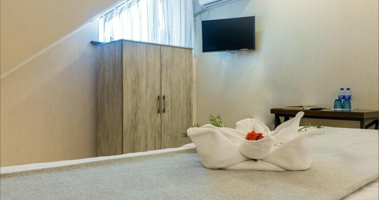 Falcon Boutique Hotel